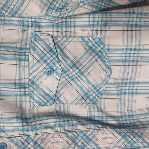 Men's Button Up - Picture 2 of 4